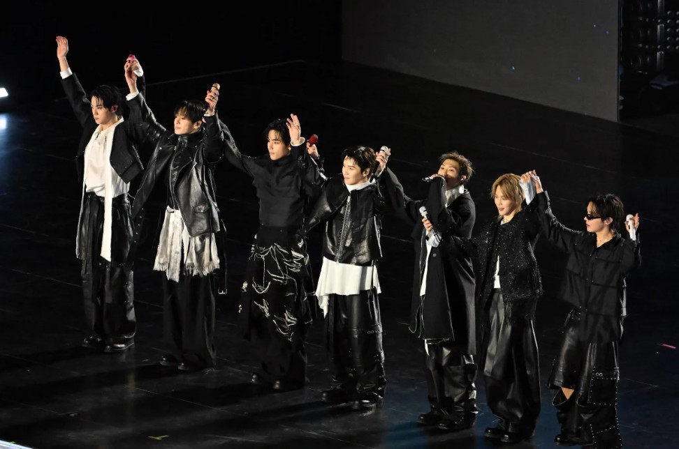 ARMY %E5%B0%96%E5%8F%ABRun BTS 20%E9%A0%90%E5%91%8A%E5%BC%B7%E5%8B%A2%E5%85%AC%E9%96%8B 7%E4%BA%BA%E5%90%88%E9%AB%94%E6%97%85%E9%81%8A%E6%9E%95%E9%A0%AD%E5%A4%A7%E6%88%B0%E6%B7%B7%E4%BA%82%E5%9B%9E%E6%AD%B81 0