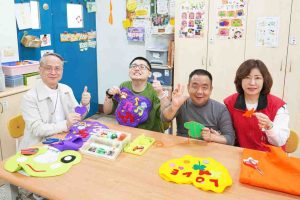 %E6%9C%9F%E7%9B%BC%E7%A4%BE%E6%9C%83%E5%A4%A7%E7%9C%BE%E5%89%8D%E4%BE%86%E5%8F%83%E5%8A%A0%E4%BB%81%E6%84%9B%E5%9C%92%E9%81%8A%E6%9C%83%E7%B5%A6%E4%BA%88%E8%BA%AB%E5%BF%83%E9%9A%9C%E7%A4%99%E6%9C%8B%E5%8F%8B%E6%94%AF%E6%8C%81%E8%88%87%E9%BC%93%E5%8B%B5 %E6%96%B0%E7%AB%B9%E4%BB%81%E6%84%9B%E5%9F%BA%E9%87%91%E6%9C%83%E6%8F%90%E4%BE%9B Fotor 300x200 2