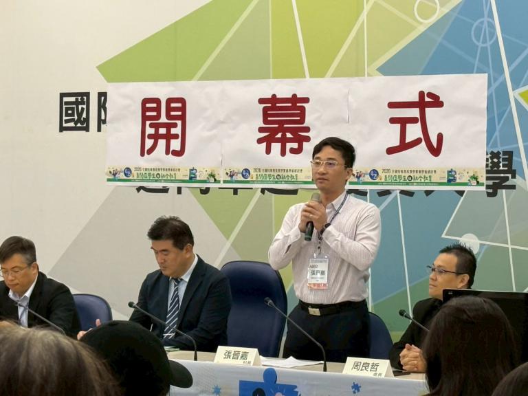 20260428011342 12092068