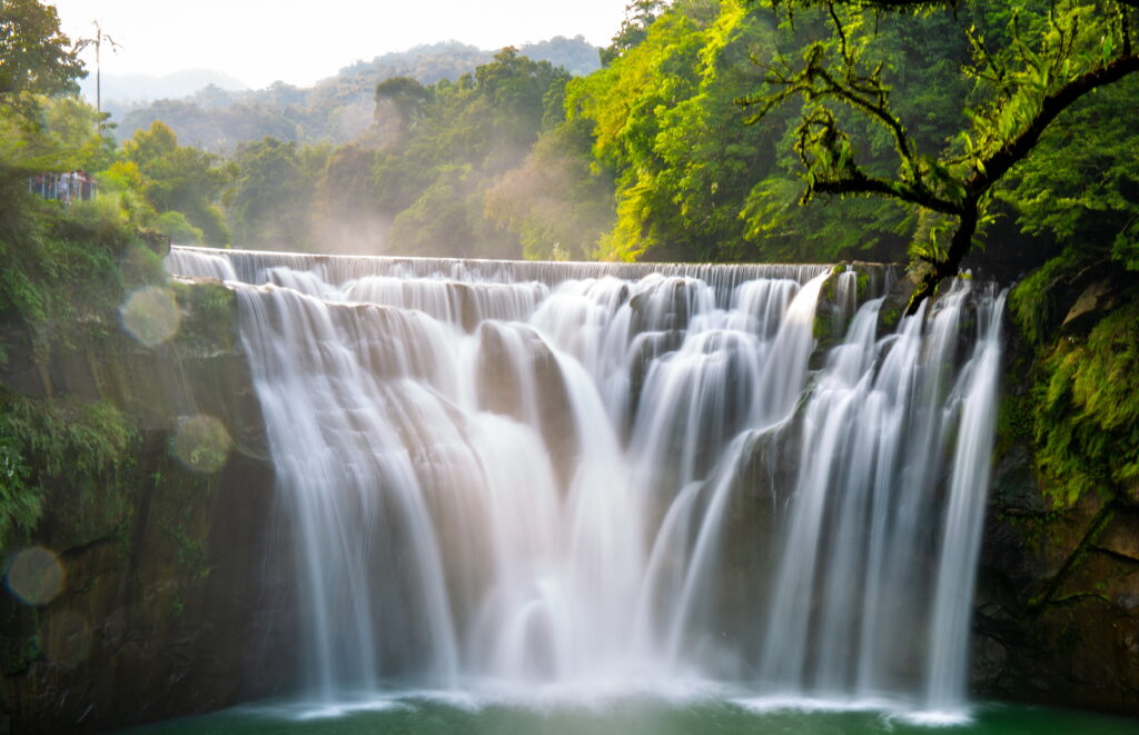 %E5%8D%81%E5%88%86%E7%80%91%E5%B8%83%E6%9C%89%E8%87%BA%E7%81%A3%E5%B0%BC%E5%8A%A0%E6%8B%89%E7%80%91%E5%B8%83%E7%BE%8E%E8%AD%BD 1024x661 1