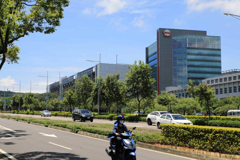 20260428234257 c60d0743