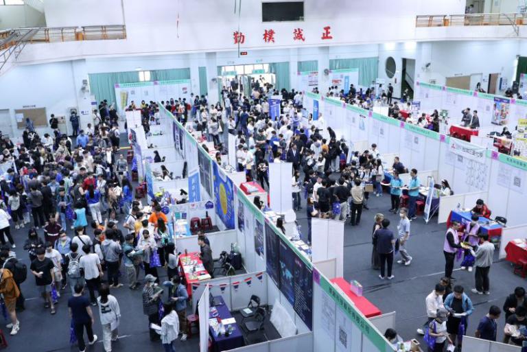 20260428193801 e146f6c9