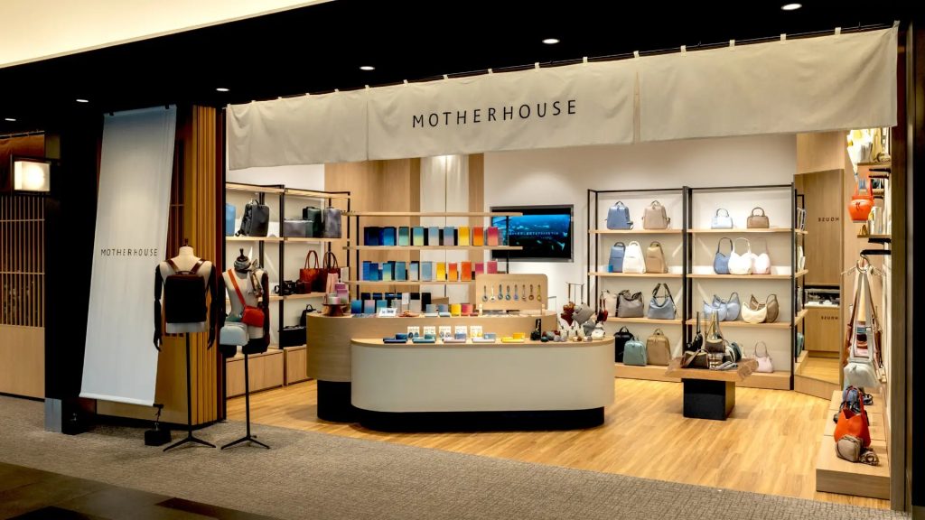 MOTHERHOUSE%E7%BE%BD%E7%94%B0%E6%A9%9F%E5%A0%B4%E5%BA%97%E9%96%8B%E5%B9%95 2 0 1024x576 1