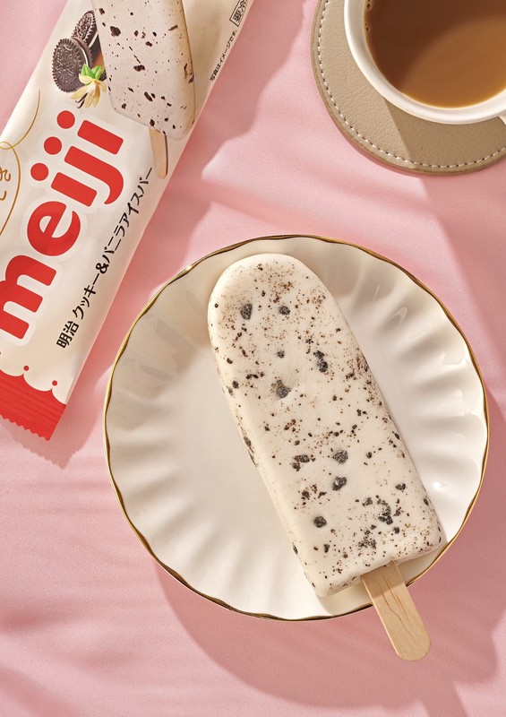 把下班後的五分鐘 過成如浪漫昭和的精緻時刻!「meiji 香草巧酥雪糕」獻給都會女子的輕奢體驗 7 4b29de6e 8488 498c 8c48 885b3301efff 177864244313994964607013463