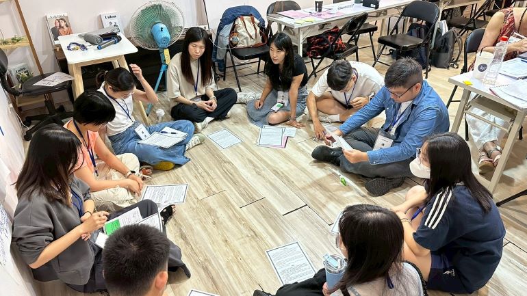 AI時代關鍵能力養成 新北青年共創實踐營暑假登場 11 《圖說》「2026青年共創實踐營」將打破傳統上課的框架,讓學員從個人發展出發,逐步轉化為具備公共參與能力之行動者-圖為資料照片。〈青年局提供〉