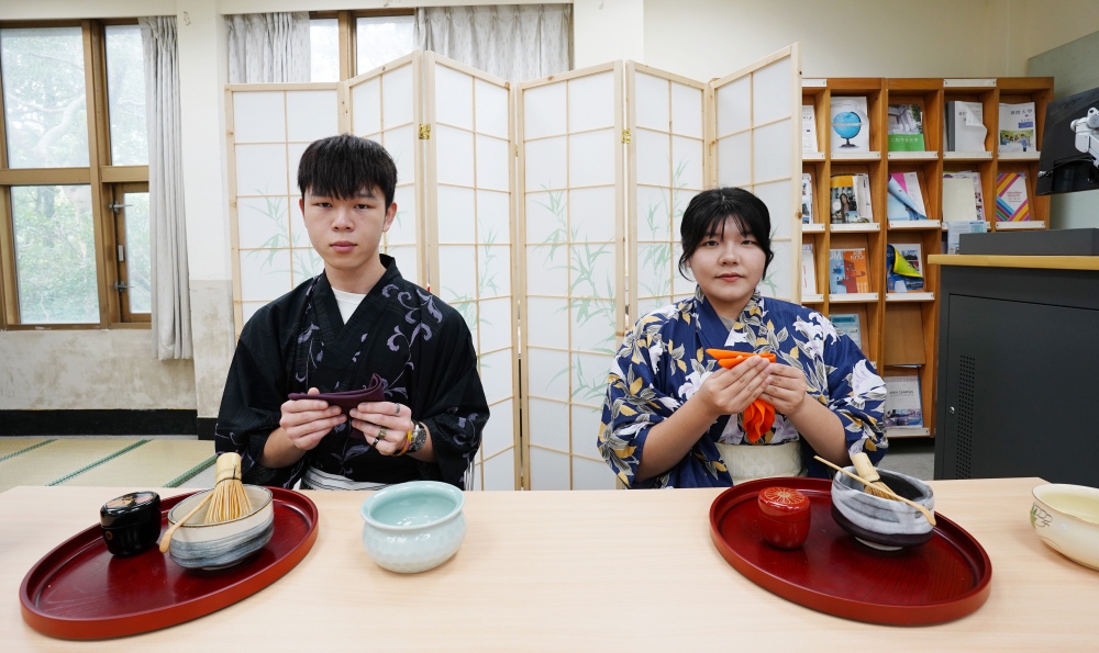 文化大學面試現場超有感 和服迎賓、龍捲風實演 考生直呼像校園嘉年華 5 020515030