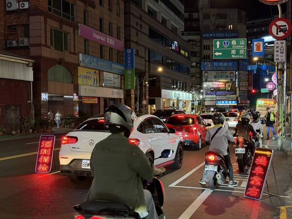 桃警雷霆除暴強力掃蕩 查獲毒品彩虹煙500餘支 8 f 29520816 1