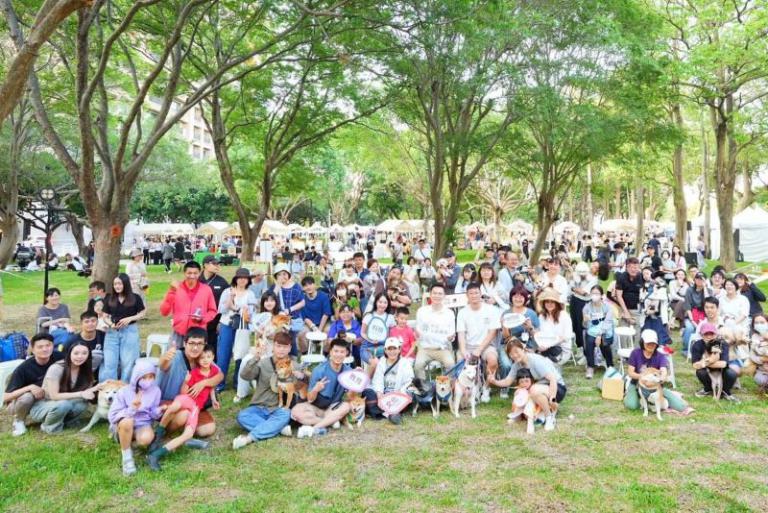 竹北動物方城市鄭朝方攜手友善大使傅孟柏同樂萌寵 巨型象龜、海關緝毒犬公益攤位成焦點 4 20260530212259 c301596c